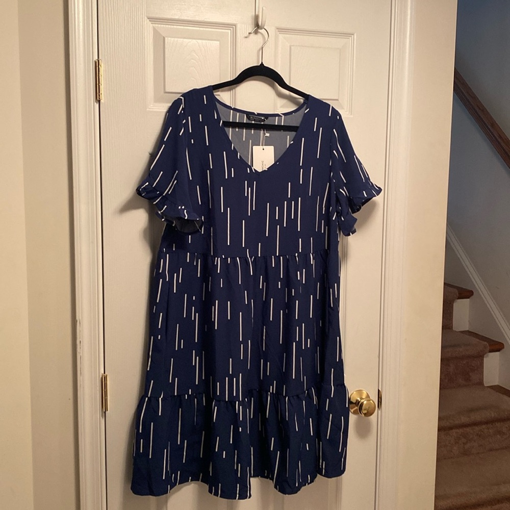 Brand New BloomChic Navy Dress…size 14-16 - Picture 1 of 6